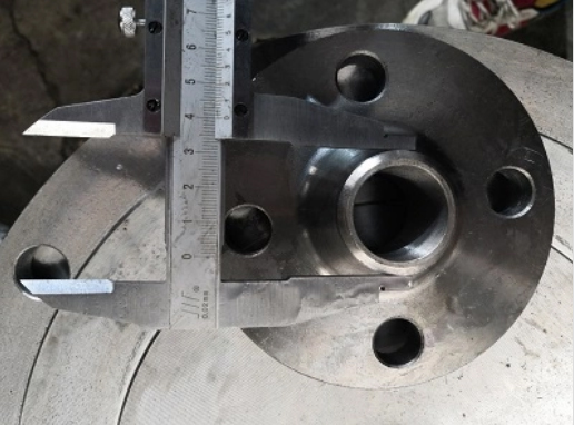 PN40 DN32 Weld Neck Flanges PN40 DN32 Weld Neck Flanges
